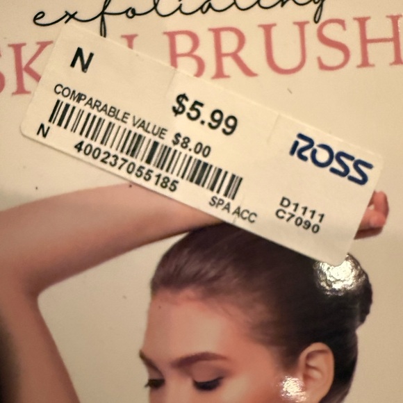 Exfoliating Skin Brush - Pink - Picture 3 of 3